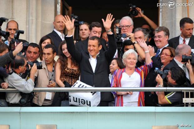 Dany Boon et l'équipe des Ch'tis à Lille, le 30/05/08