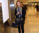 Whitney Port recharge son portable à l'aéroport de Miami, le 20 janvier 2012