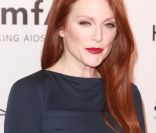Julianne Moore lors de la soirée de l'amFAR à New York le 8 février 2012