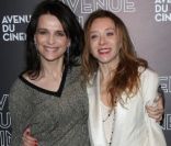 Sylvie Testud et Juliette Binoche à Paris, le 7 février 2012.