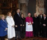 Le père Eusebio Hernandez Sola a conduit la cérémonie. Le prince Felipe et la princesse Letizia d'Espagne ont bravé le froid jeudi 9 février 2012 pour célébrer la fin des travaux de rénovation de la cathédrale Santa Maria de la Huerta de Tarazona.