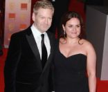 Kenneth Branagh et Lindsay Brunnock, le 12 février 2012 aux BAFTAs à Londres.