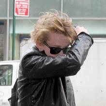 Macaulay Culkin dans les rues de Manhattan, le 27 septembre 2012
