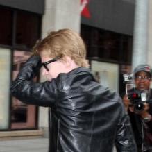 Macaulay Culkin se cache dans les rues de Manhattan, le 27 septembre 2012