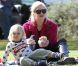 Gwen Stefani : Petit cheval, vélo, fous rires et chute avec Zuma et Kingston