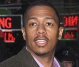 Nick Cannon arrive à l'émission Good Morning America, le 5 mars 2012, à New York