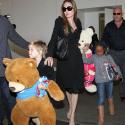 Angelina Jolie : Shiloh et Zahara invitent de nouveaux membres dans la famille