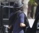 Russell Brand sort des alcooliques anonymes le 23 mars 2012 à Los Angeles 