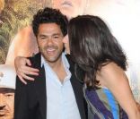 Jamel Debbouze et Géraldine Nakache lors de l'avant-première du film Sur la piste du Marsupilami à Paris le 26 mars 2012