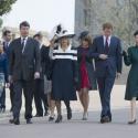 Les princesses Eugenie et Beatrice resplendissent à Windsor, cousin Harry amuse