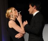 Ce n\'est plus sur les plateaux de tournages mais sur les podiums que Kelly Rutherford et Matthew Settle forment un très joli couple. New York, le 2 avril 2012.