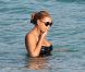  Beyonce, une sublime naiade, lorsqu'elle se baigne à Saint-Barthelemy le 9 avril 2012, en vacances avec Hey-Z et leur petite Blue Ivy.  