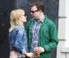 Olivia Wilde et son petit ami Jason Sudeikis passent un moment romantique dans les rues de Manhattan le 14 avril 2012 à New York