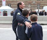 Le prince Joachim de Danemark avec ses deux fils aînés, les princes Nikolai (12 ans) et Felix (9 ans), à l\'International Racing Festival de Copenhague le 22 avril 2012.