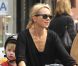 Naomi Watts et Liev Schreiber : Tendre balade à vélo avec leurs deux fils