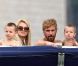 Britney Spears, son fiancé Jason Trawick et ses fils Sean Preston et Jayden James en novembre 2009