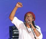 Yannick Noah à la Bastille le soir de l'élection de François Hollande, le 6 mai 2012.
