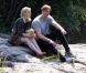 Alexander Skarsgard et Joanna Vanderham sur le tournage de What Maisie Knew, à New York en août 2011.