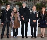 Alexandre Tharaud, Emmanuelle Riva, Michael Haneke, Jean-Louis Trintignant et Isabelle Huppert pendant la présentation du film <em>Amour</em>, à Cannes le 20 mai 2012