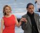 Kylie Minogue et Denis Lavant sur le plateau du  Grand Journal , à Cannes, le 23 mai 2012.