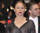 Suzanne Clément, tout en transparence, lors de la présentation du film Laurence Anyways au Festival de Cannes 2012