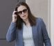 Jennifer Garner très élégante dévoile son secret, la gaine, et fait du shopping avec Violet, à Los Angeles, le 29 mai 2012