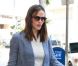 Jennifer Garner, très élégante, se balade avec son mari Ben Affleck et leur fille Violet, le 29 mai 2012