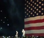 Jay-Z  et Kanye West -  Otis  - live à Paris, le 1er juin 2012.