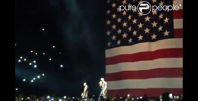 Jay-Z  et Kanye West -  Otis  - live à Paris, le 1er juin 2012.