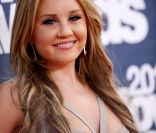 Amanda Bynes lors des MTV Movie Awards en juin 2011, où elle a annoncé la mise en pause de sa carrière.