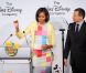 Michelle Obama et Robert A. Iger lors d'une l'annonce de l'engagement de Walt Disney, dans la lutte contre l'obésité, à Washington le 5 juin 2012