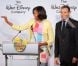Michelle Obama et Robert A. Iger lors d'une l'annonce de l'engagement de Walt Disney, dans la lutte contre l'obésité, à Washington le 5 juin 2012