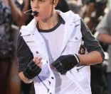 Justin Bieber donne un concert au Rockefeller Center à New York, le 15 juin 2012.