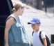 Reese Witherspoon, enceinte, et son fils Deacon, sur le tournage du film Devil's knot, à Atlanta, le 26 juin 2012