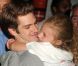 Andrew Garfield est irrésistible dans une maison de la jeunesse et de la culture à Brooklyn, New York, le 26 juin, dans le cadre de l'initiative Be Amazing