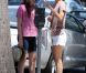 Rachel Bilson sort faire quelques courses avec sa soeur Hattie à Los Angeles, le lundi 9 juillet 2012.