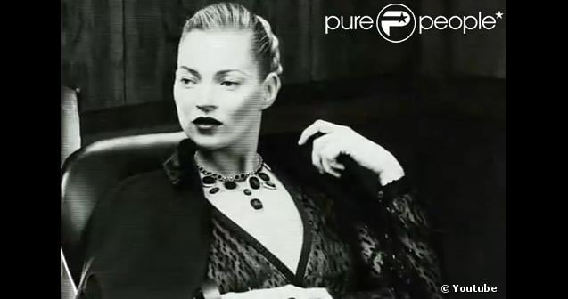 Kate Moss envoûtante dans le nouveau spot Ferragamo