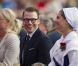 La princesse Victoria de Suède a fêté dans la joie et l'allégresse son 35e anniversaire le 14 juillet 2012, assistant comme chaque année dans la soirée au festival de Borgholm, sur l'île d'Öland, en habit traditionnel et en compagnie de sa famille - le prince Daniel, le roi Carl XVI Gustaf, la reine Silvia, le prince Carl Philip et la princesse Madeleine.