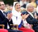 La princesse Victoria de Suède a fêté dans la joie et l'allégresse son 35e anniversaire le 14 juillet 2012, assistant comme chaque année dans la soirée au festival de Borgholm, sur l'île d'Öland, en habit traditionnel et en compagnie de sa famille - le prince Daniel, le roi Carl XVI Gustaf, la reine Silvia, le prince Carl Philip et la princesse Madeleine.