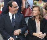 Valérie Trierweiler et François Hollande visitent la maison Jean Vilar à Avignon, le 15 juillet 2012.