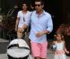 Jessica Alba et son mari Cash Warren se rendent au marché aux puces avec leurs deux filles Honor et Haven. New York, le 28 juillet 2012.
