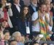 Kate Middleton, le prince William et le prince Harry ont exulté le 5 août 2012 au stade olympique lors du sacre d'Usain Bolt aux JO de Londres, vainqueur du 100m en 9"63.