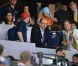 Le prince Albert de Monaco est venu saluer les jeunes royaux anglais. Kate Middleton, le prince William et le prince Harry ont exulté le 5 août 2012 au stade olympique lors du sacre d'Usain Bolt aux JO de Londres, vainqueur du 100m en 9"63.