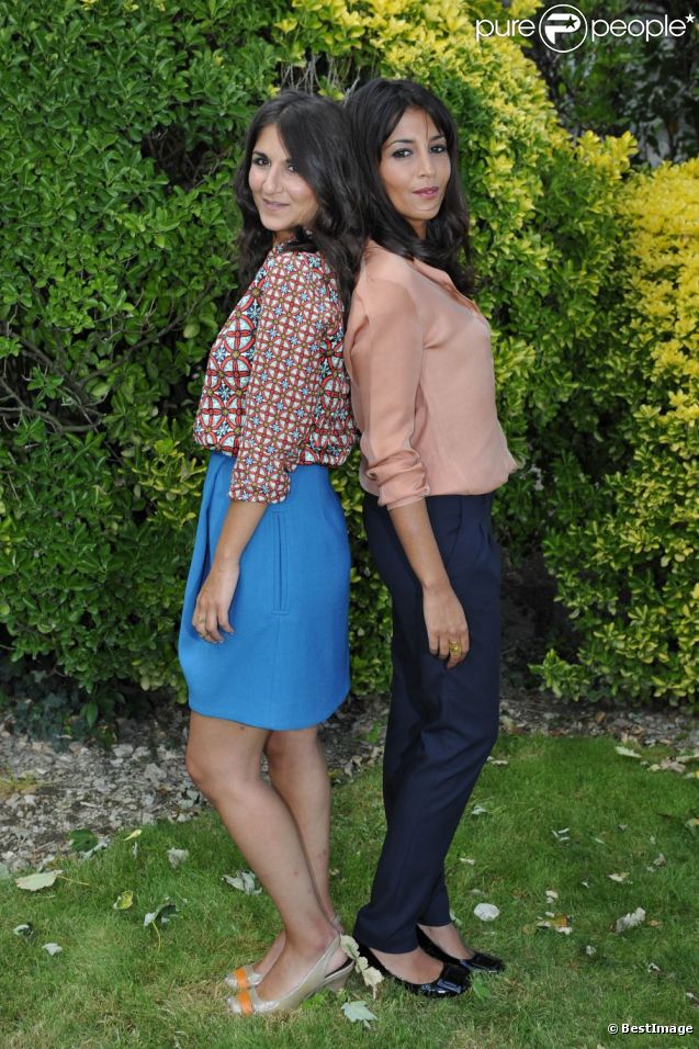 Leïla Bekhti et Géraldine Nakache lors du photocall de  Nous York  au Festival d'Angoulême, le 25 août 2012.