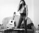 Lou Doillon en studio à Paris pour l'enregistrement de  Places , son premier album, le 13 avril 2012.