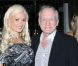 Holly Madison et Hugh Hefner à Los Angeles, le 7 août 2008.