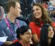Kate Middleton et le prince William complices au vélodrome de Londres le 30 août 2012 au premier jour des Jeux paralympiques.