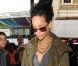 Rihanna, habillée d'une veste Etoile Isabel Marant vert kaki assortie à son pantalon, d'un sac Gucci et d'escarpins Manolo Blahnik, entre en gare de King Cross San Pancras pour rejoindre Paris. Le 1er septembre 2012.