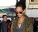 Rihanna, habillée d'une veste Etoile Isabel Marant vert kaki assortie à son pantalon, d'un sac Gucci et d'escarpins Manolo Blahnik, entre en gare de King Cross San Pancras pour rejoindre Paris. Le 1er septembre 2012.