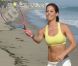 Exclusif - La sexy Brooke Burke Charvet entretient sa bonne forme durant une après-midi près du bungalow Svedka. Malibu, le 4 septembre 2012.